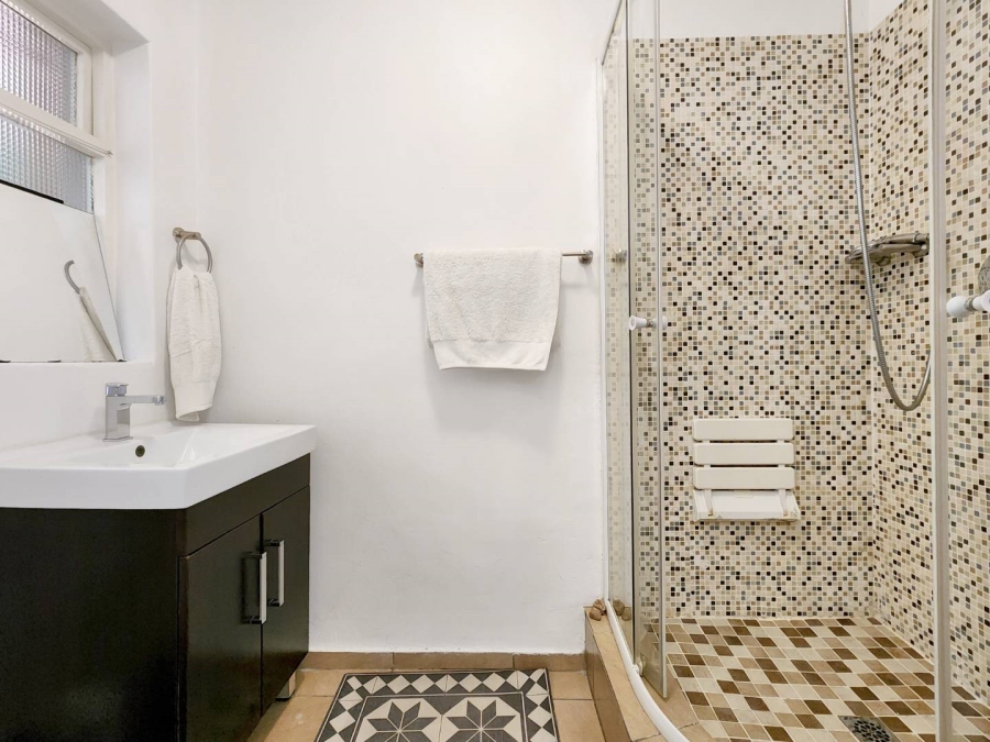 1 Bedroom Property for Sale in Mouille Point Western Cape